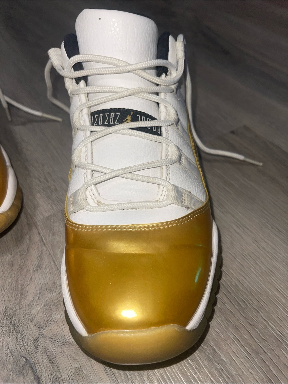 Jordan Low-Top Sneakers in White and Gold